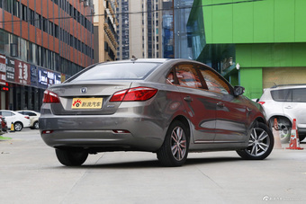 2015款逸动1.6L自动豪华型