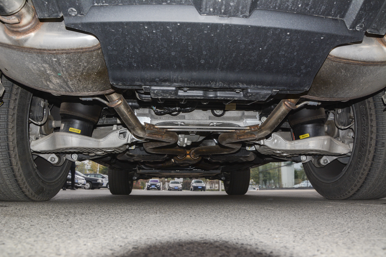 2017款揽胜运动版3.0自动V6 SC HSE Dynamic