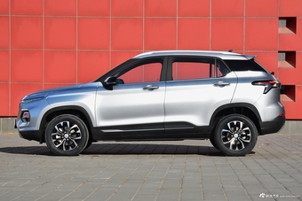 2019款宝骏510 1.5L手动尊享型