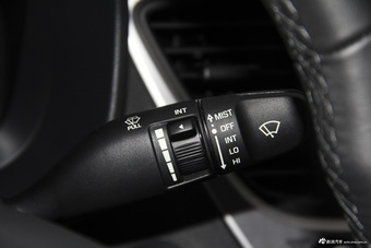 2016款悦纳1.6L自动精英版TOP