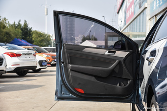 2015款索纳塔九 1.6T自动 DLX尊贵型