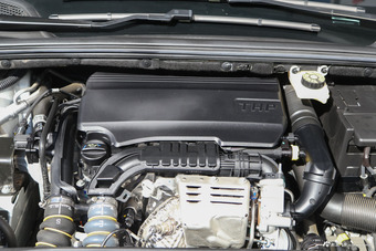 2016款雪铁龙C4世嘉1.2T自动 THP豪华型