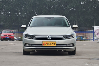  2017款迈腾2.0T自动380TSI DSG豪华型