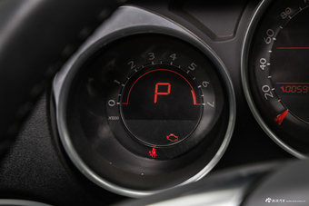 2015款雪铁龙C4L 1.8L自动尊贵版