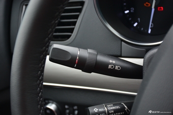 2017款哈弗H8 2.0T自动柴油两驱智享型