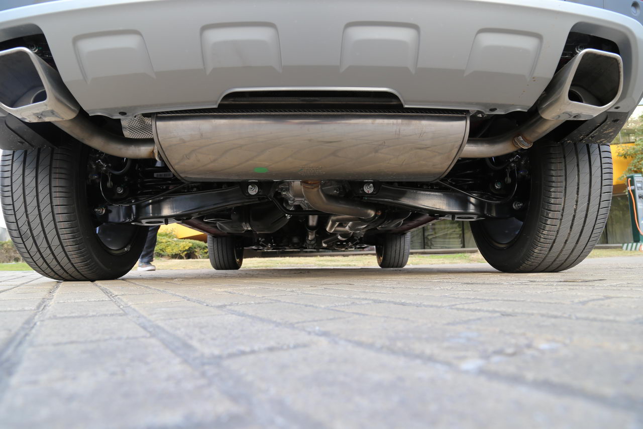 2017款锐腾2.0T 30T自动四驱旗舰版