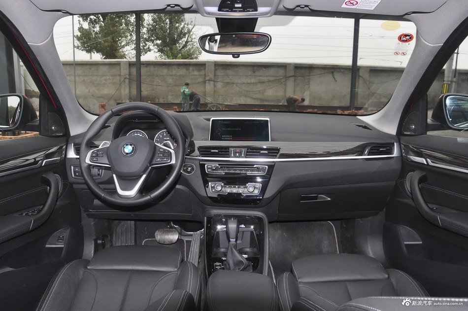 2016款宝马X1 2.0T自动xDrive20Li豪华型