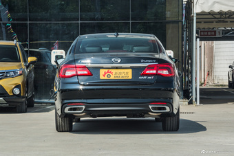 2017款传祺GA8 2.0T 320T自动至尊版