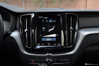 2019款沃尔沃XC60 2.0T自动四驱T5智远版