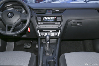 2017款明锐 1.6L自动前行版