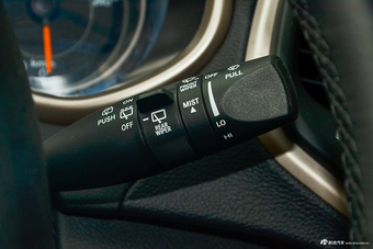 2017款自由光2.4L自动领先版