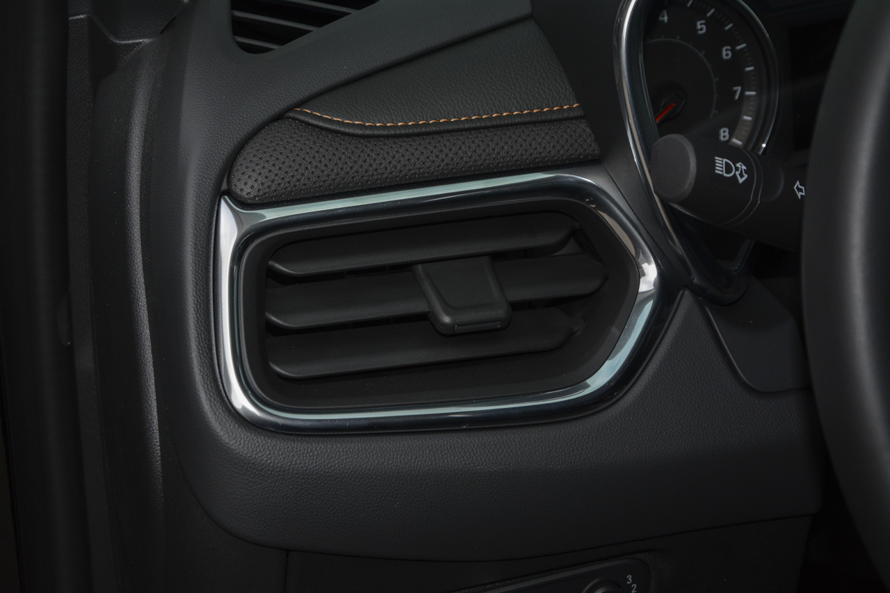 2018款探界者RS 2.0T自动四驱捍界版550T