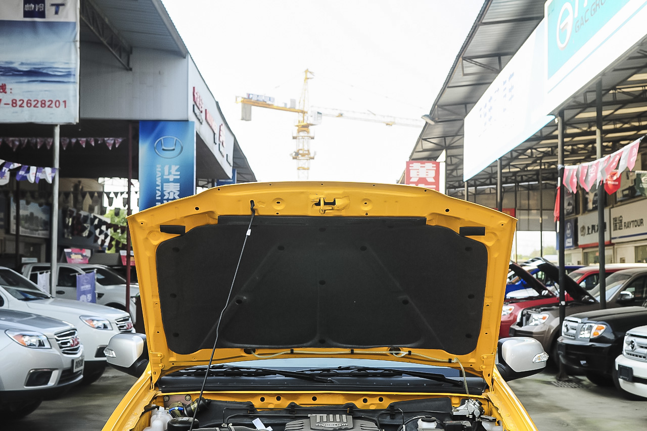 2014款瑞铃2.5T手动标准型标双排4B2-95C43