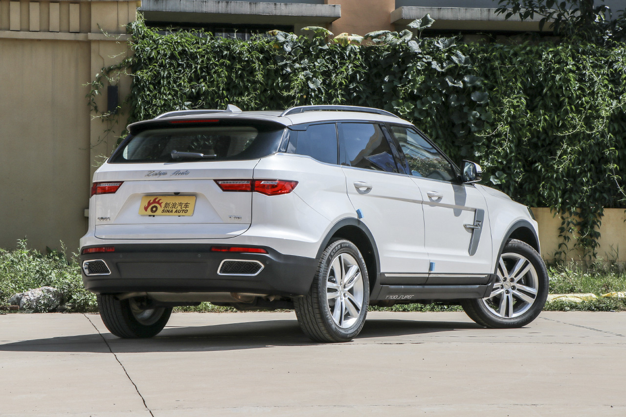 2017款众泰T700 1.8T手动尊享型