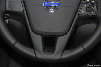 2017款 沃尔沃XC60 2.0T T5 智行版