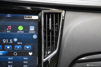 2017款众泰SR7 1.5T自动魔方之路版