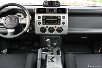 2017款丰田FJ酷路泽 4.0L