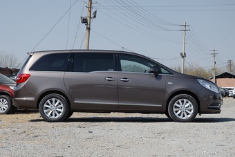 2017款GL8 2.5L自动尊贵型