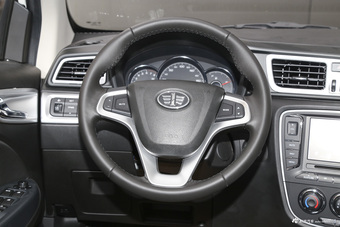 2016款骏派D60 1.8L自动尊贵型