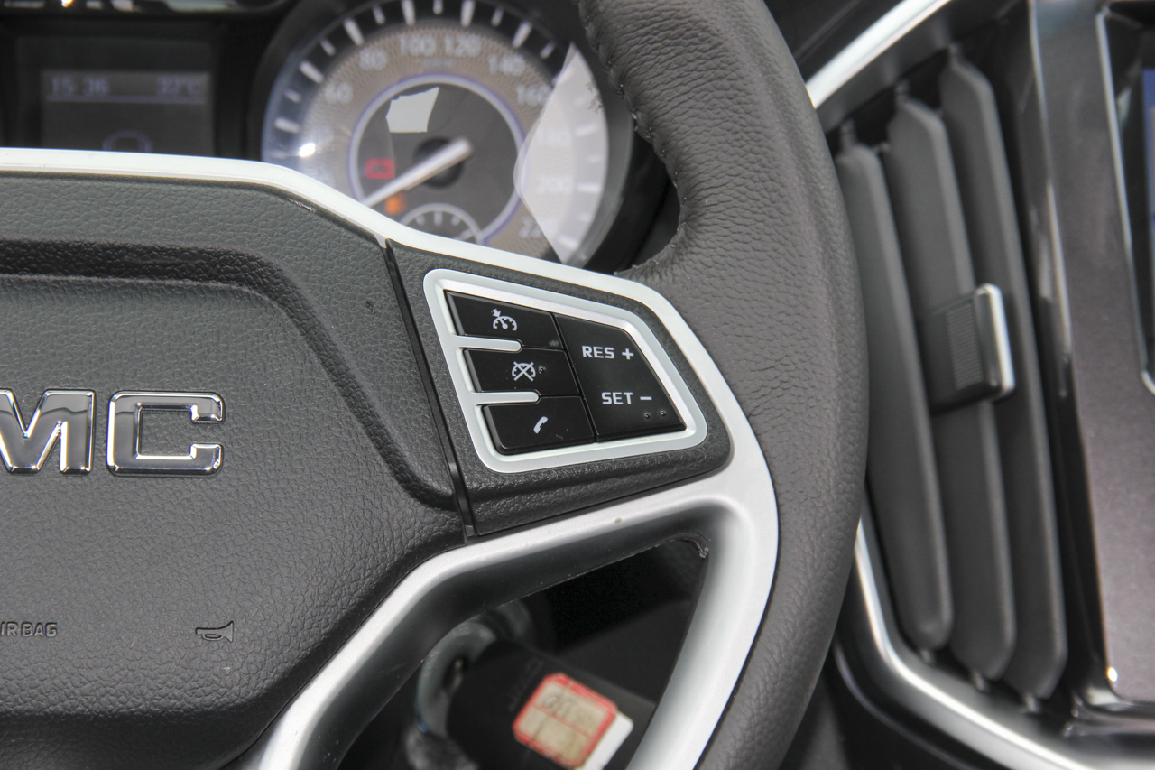 2017款域虎7 2.4T手动柴油四驱豪华版JX4D24A5L