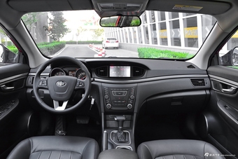 2018款奔腾B50 1.4T自动20周年纪念版图片