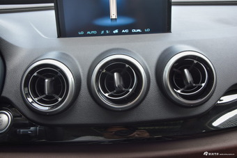 2018款WEY P8 尊贵型