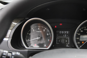 2015款众泰T600 1.5T 手动旗舰型