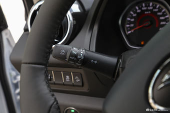 2018款东南DX3 SRG 1.5T手动尊贵型