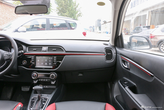 2018款起亚KX CROSS 1.6L自动灵动天窗版