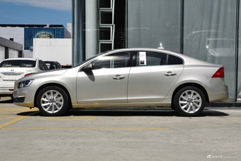 2018款沃尔沃S60L 2.0T自动T4智远版