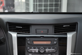 2017款纳瓦拉2.5L手动两驱旗舰版QR25