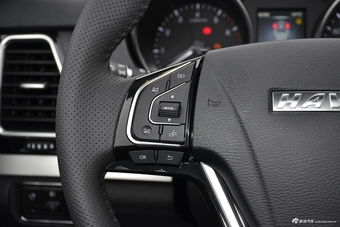 2017款哈弗H6 Coupe 2.0T手动两驱都市型红标