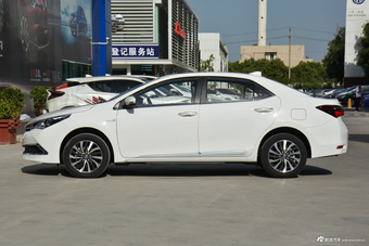 2018款卡罗拉双擎1.8L自动E-CVT智尚版