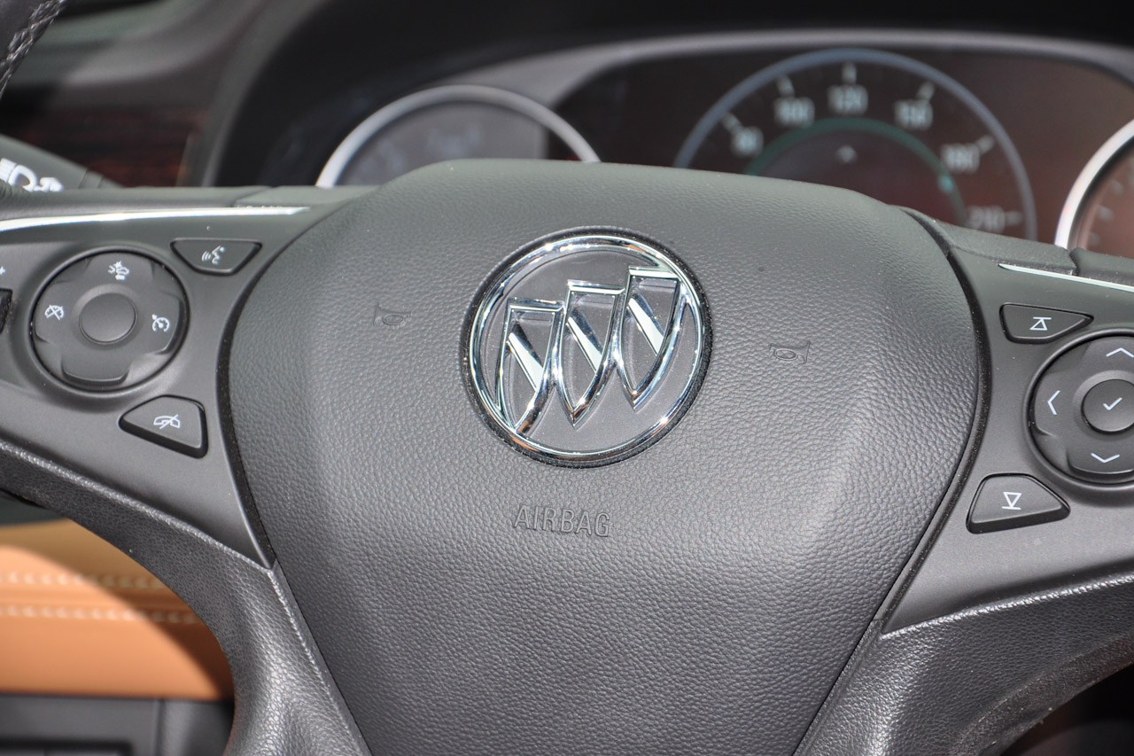 2016款君越2.0T自动旗舰型28T