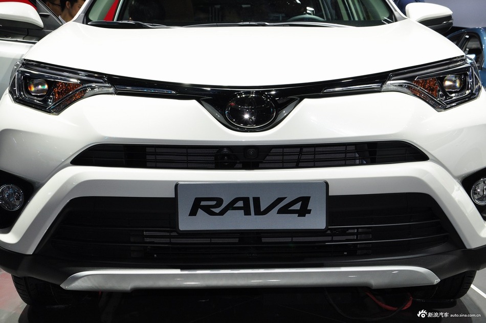 内外皆有诚意，2018年丰田RAV4荣放最高直降2.64万