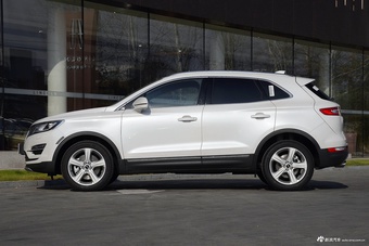 2017款林肯MKC 2.0T 两驱尊悦版（白）