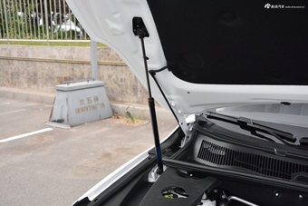 2019款比亚迪宋EV500 智联领耀型