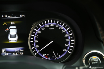 2016款英菲尼迪Q50L 2.0T自动豪华版 