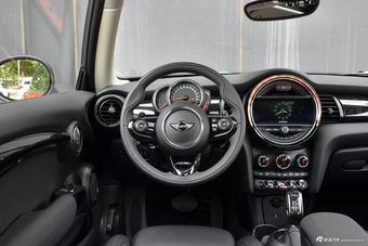 2018款MINI 2.0T COOPER S艺术家