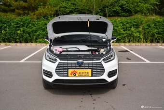 18款比亚迪元EV360 智联创酷型