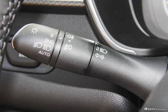 2016款科雷嘉2.0L自动两驱尊贵版