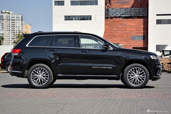 2017款大切诺基3.6L自动Summit