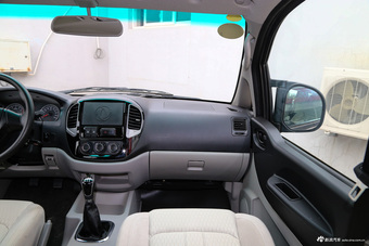 2017款菱智M3L改款1.6L手动7座标准型