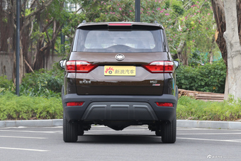 2017款启腾V60 1.5L手动豪华型