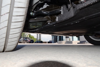 2016款奔驰威霆2.0T自动精英版 太空银