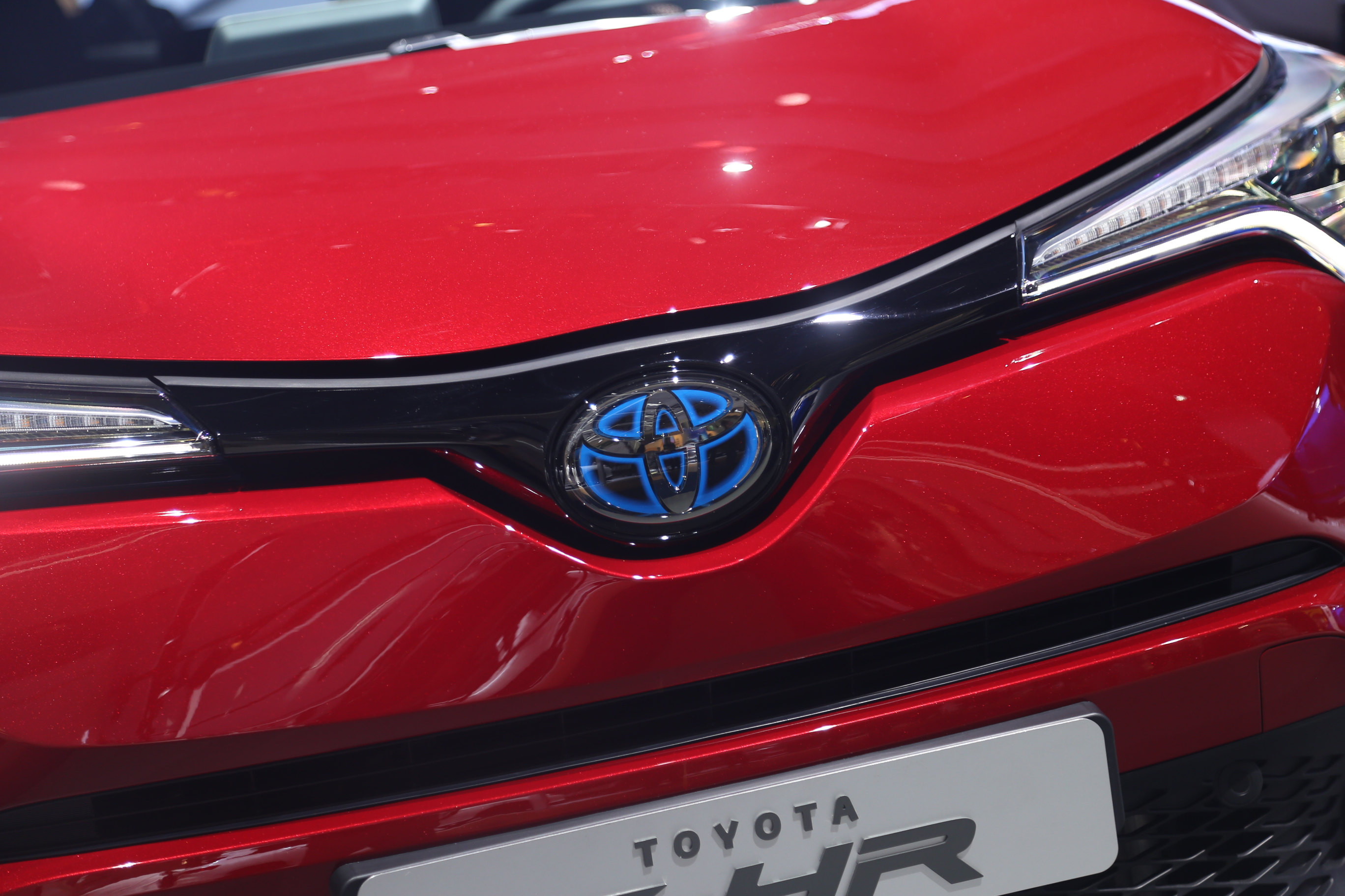 法兰克福车展 丰田C-HR亮相 造型很讨喜