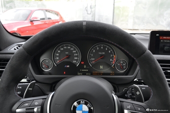 2018款宝马M4 3.0T自动CS