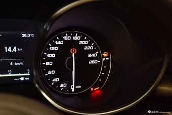 2017款Stelvio 2.0T 200HP自动豪华版