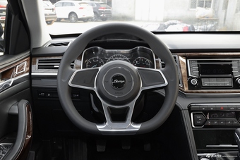 2017款大迈X7 1.8T手动豪华型