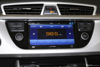 2016款吉利博越2.0L手动智尚型